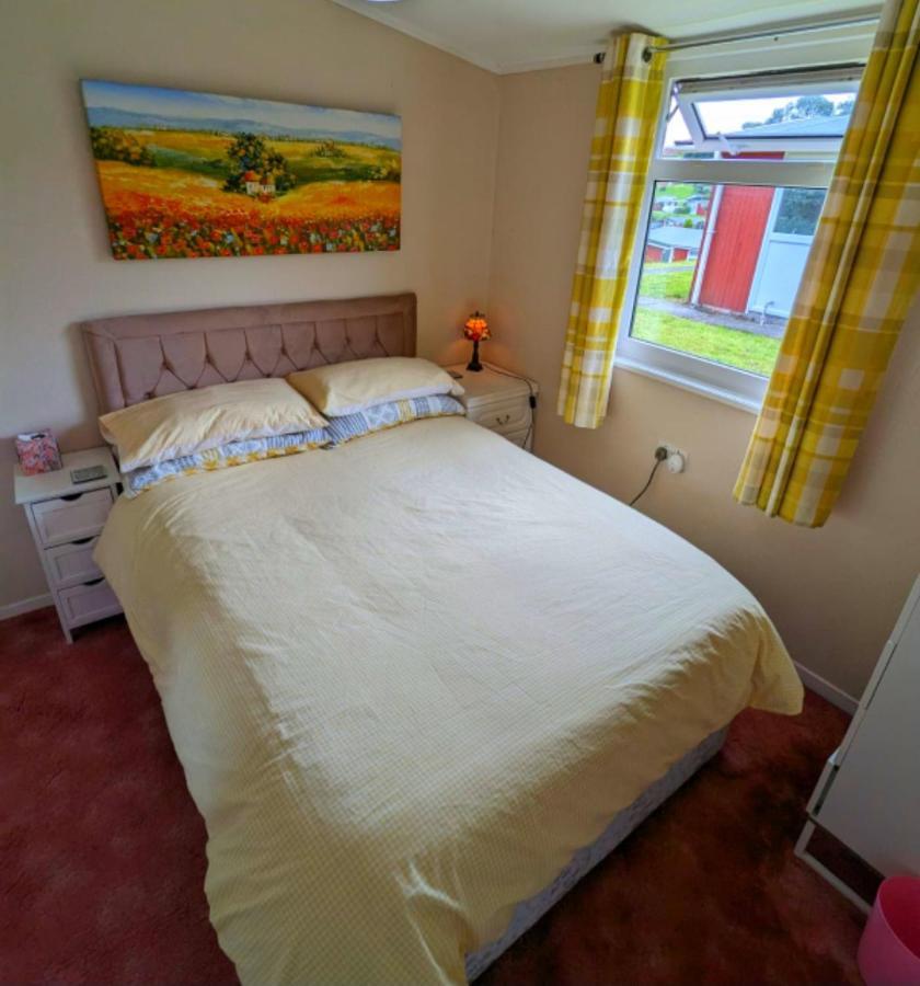 Corner Cwtch Villa Llanstephan  Bagian luar foto